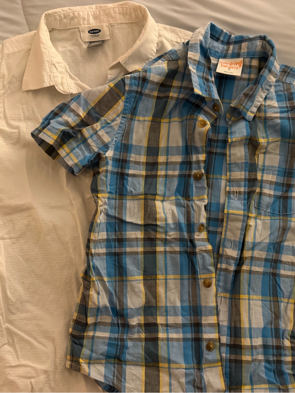 2 boys button up t-shirts sizes 6 and 6/7